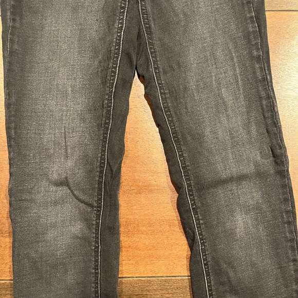 Used Feathersoft charcoal black low waist leggings, size 27/32 - Picture 9 of 9